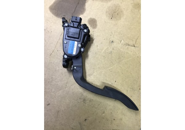 Педаль газу, потенціометр Renault Twingo 2, 8200426238 Е